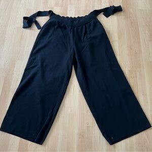 LANE BRYANT BLACK KNIT SWEATER PANTS 18 RUNS LARGE